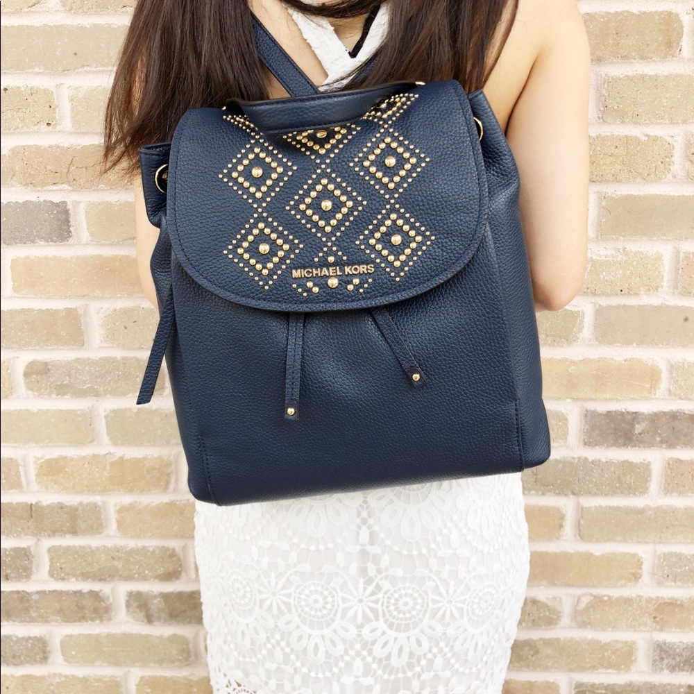 Gaby’sBags👜💕- Michael Kors Large Backpack Navy - Picture 2 of 8